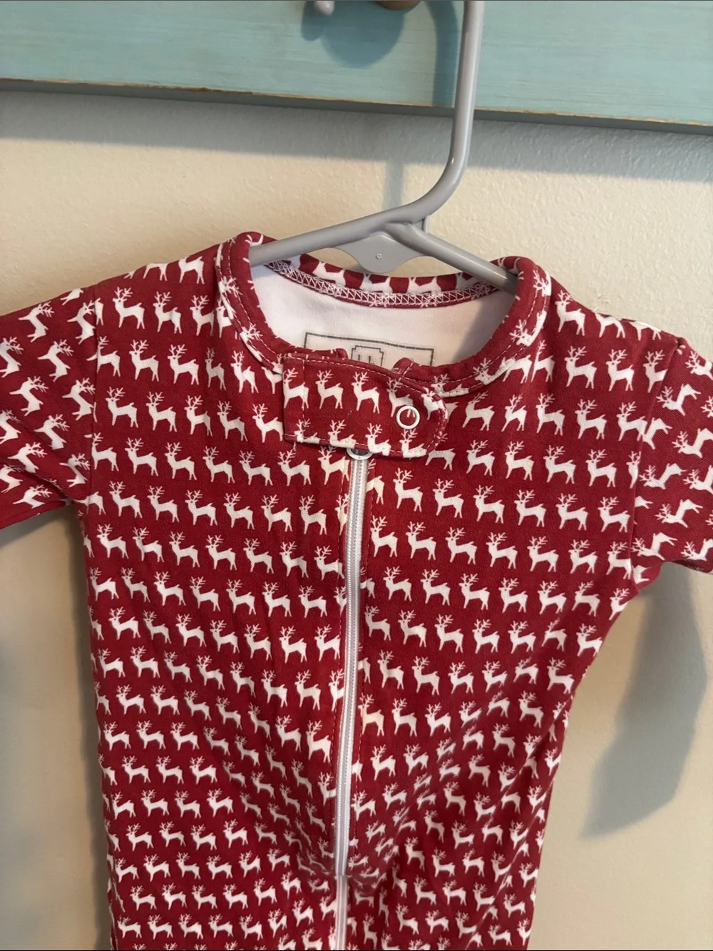 Lila and Hayes Red Reindeer Print Zip Footed Sleeper size 6-9 months pima cotton